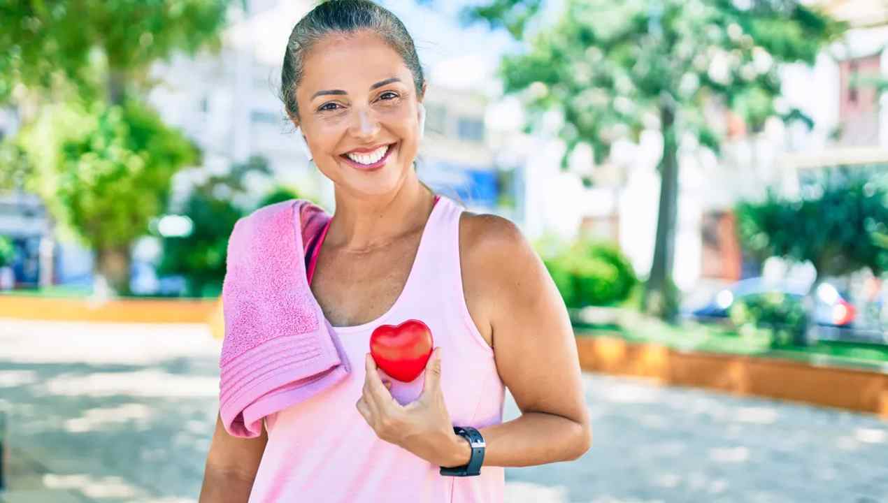 چرا پزشکان شنا را برای سلامت قلب، ریه و مفاصل توصیه میکنند؟ 2 چرا پزشکان شنا را برای سلامت قلب، ریه و مفاصل توصیه میکنند؟
